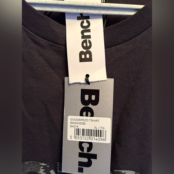 NWT BENCH T-Shirt - Picture 2 of 3